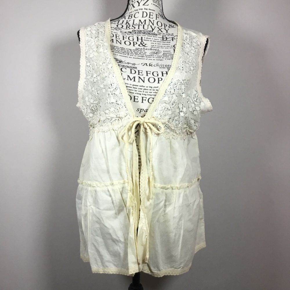 Cream sleeveless layering top flower detail tie front gauzy lightweight fairy XL